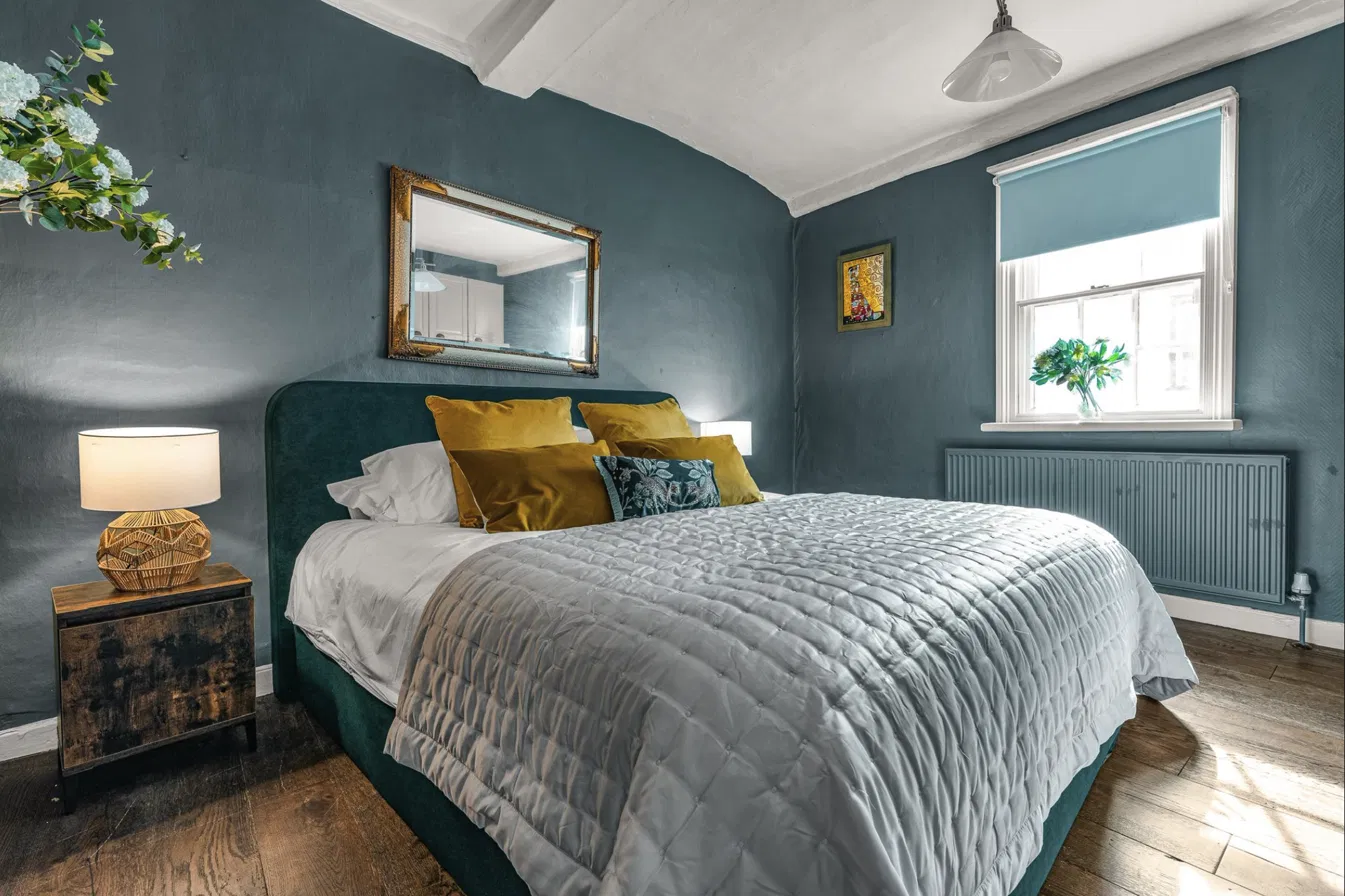 Bedroom in a Hostahome-managed property in Hertford.
